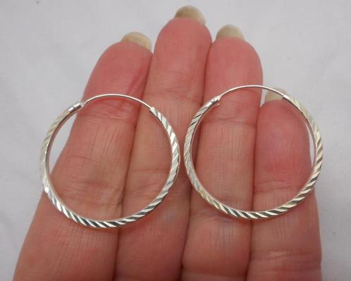 Zilveren mooi gedecoreerde oorringen nr.295, Sieraden, Tassen en Uiterlijk, Oorbellen, Zo goed als nieuw, Hangers, Zilver, Zilver