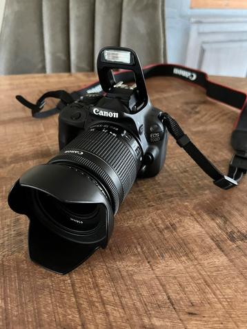 Canon 100D inclusief lens EF-S 18-55mm en toebehoren  beschikbaar voor biedingen