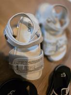 Uggs slippers / Liu Jo sandalen, Kinderen en Baby's, Ophalen of Verzenden, Meisje, Overige typen