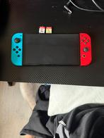 Nitendo switch + controllers en 2 spellen, Spelcomputers en Games, Spelcomputers | Nintendo Switch, Ophalen of Verzenden, Zo goed als nieuw