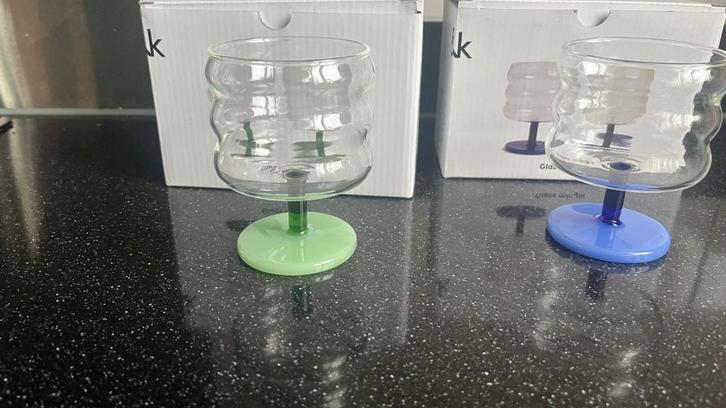 &Klevering 2x set Glass mingle groen en blauw, Huis en Inrichting, Keuken | Servies, Nieuw, Glas of Glazen, Overige stijlen, Glas