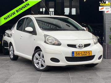 Toyota Aygo 1.0-12V Comfort Airco|5Deurs|Elektr. Raam|APK beschikbaar voor biedingen