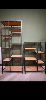 Twee TRAPPEDAL wandkasten van Yisk | €110 voor beiden, Ophalen, Zo goed als nieuw