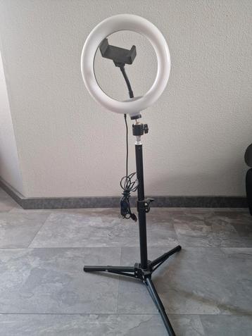 Ringlamp voor selfie  beschikbaar voor biedingen