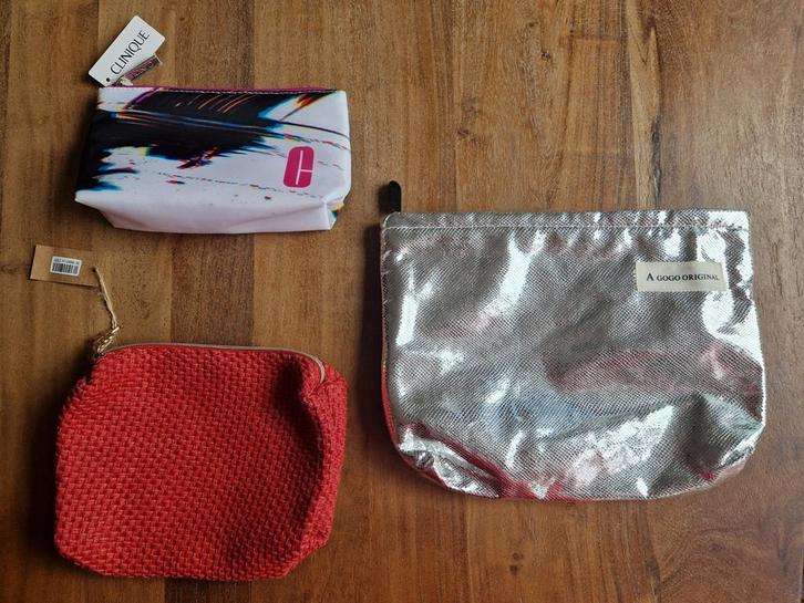 Nieuwe mooie Sisley Clinique Rinsma toilettasjes, Sieraden, Tassen en Uiterlijk, Toilettassen, Nieuw, Dame, Overige kleuren, Ophalen of Verzenden