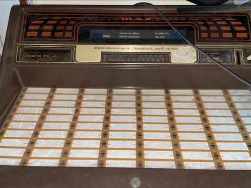 *Rock-ola 477 jukebox 1979*, Verzamelen, Automaten | Jukeboxen, Zo goed als nieuw, Rock Ola, 1970 tot heden, Ophalen