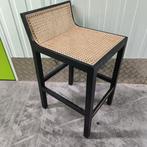 8x Japandi stijl barkruk zwart hout rotan webbing 63cm, 5 krukken of meer, Met voetsteun, Hout, 60 tot 90 cm