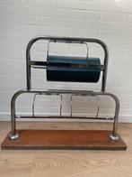 Stevige papierrolhouder voor 2 rollen, Diversen, Cadeaupapier, Verzenden, Gebruikt