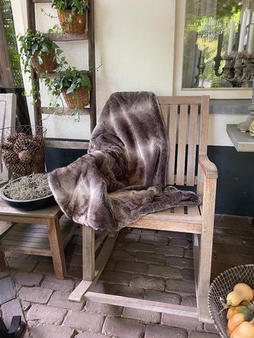 Luxe bontplaid imitatie / woondeken beschikbaar voor biedingen