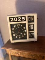 Perel WC106 Seniorenklok - Dementie Klok, Huis en Inrichting, Ophalen of Verzenden, Gebruikt, Analoog, Wekker of Tafelklok