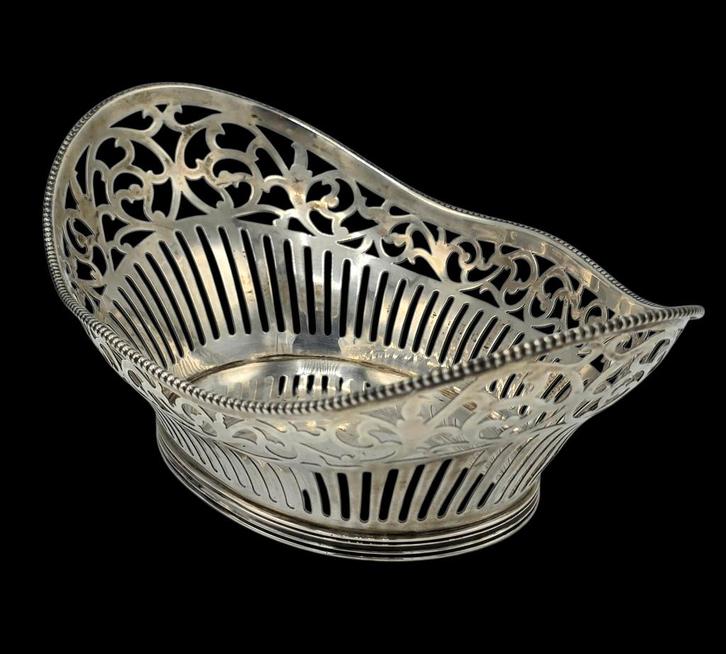 Hollands Ajour Zilveren Mand met parelrand Hollands Zilver, Antiek en Kunst, Antiek | Goud en Zilver, Zilver, Verzenden