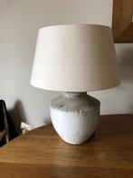 Tafellamp met zware stenen voet., Overige materialen, Zo goed als nieuw, 50 tot 75 cm, Ophalen