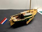 Houten schaalmodel van een klassieke Nederlandse zeeschouw, Ophalen of Verzenden, Gebruikt, Overige merken