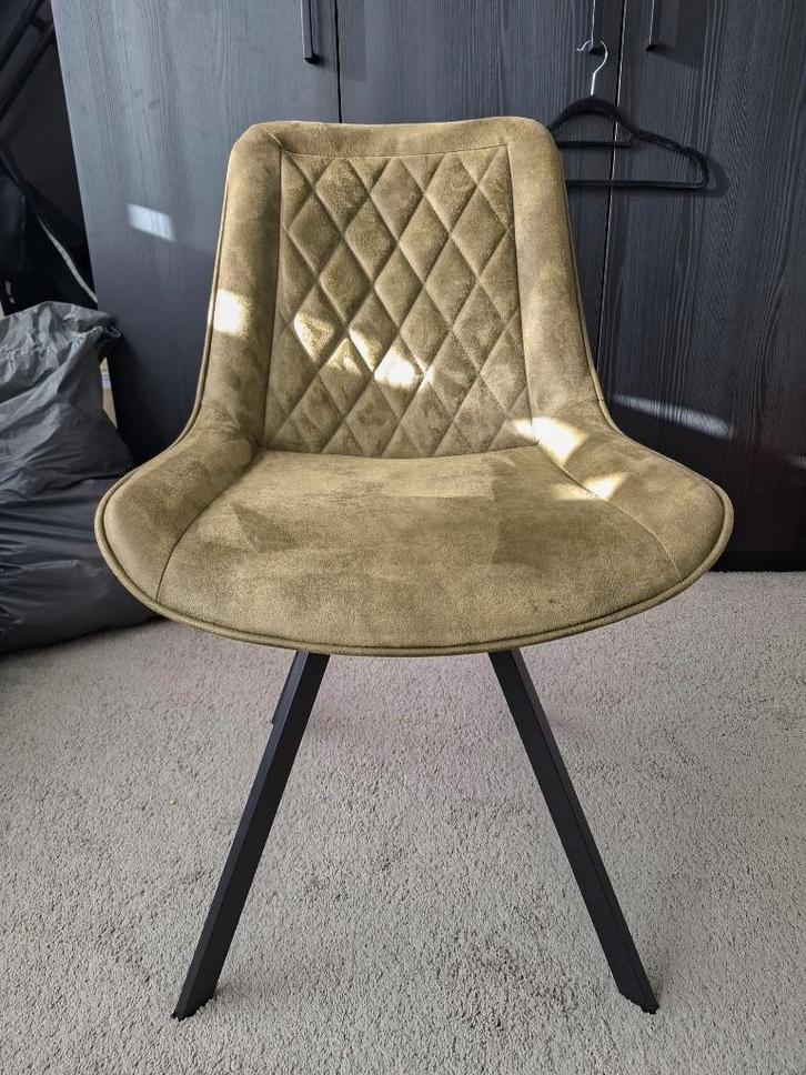 Z.g.a.n. Eetkamerstoel Palamos in kleur mosgroen, Huis en Inrichting, Stoelen, Zo goed als nieuw, Eén, Leer, Metaal, Overige materialen