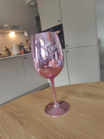 Moet & Chandon Pink Ice Rose Imperial Metallic Wine Glass beschikbaar voor biedingen