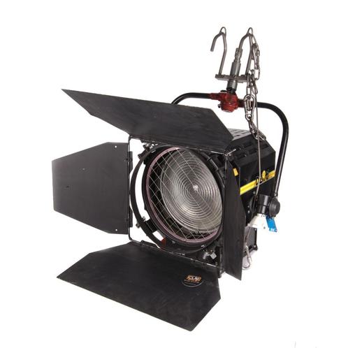 SALE! DeSisti Leonardo 2kw Fresnel Pole Operated Incl BTW, Muziek en Instrumenten, Licht en Laser, Gebruikt, Licht, Ophalen of Verzenden