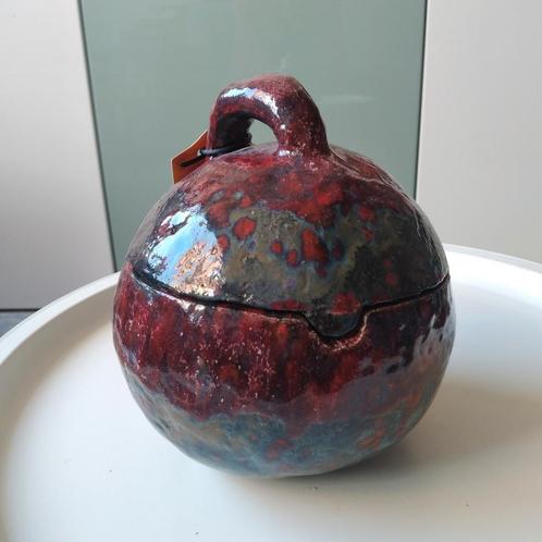 Keramieke Urn in bordeau rood/blauw, Antiek en Kunst, Kunst | Designobjecten, Ophalen of Verzenden