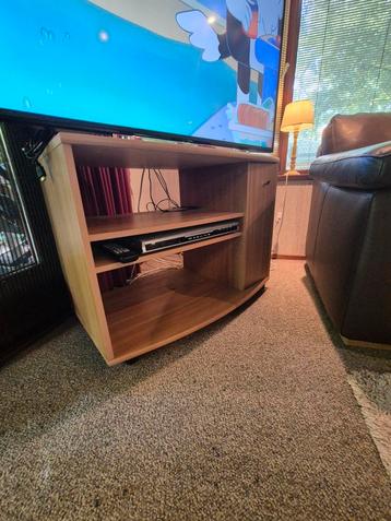 Tv Meubel met Opbergruimte beschikbaar voor biedingen