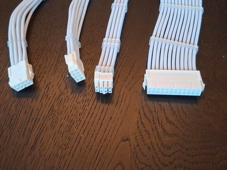 Custom Witte PC Voeding Verlengkabels, Computers en Software, Pc- en Netwerkkabels, Ophalen of Verzenden