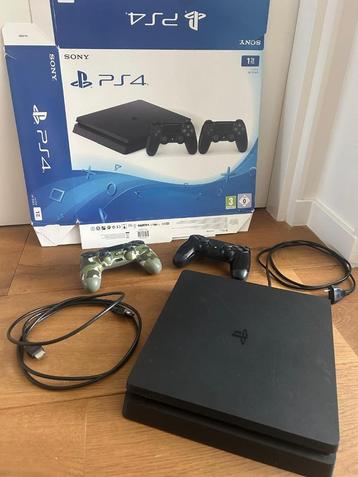 Playstation 4 Slim 1Tb beschikbaar voor biedingen