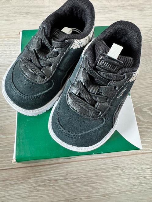 Puma Zebra unisex maat 19, Kinderen en Baby's, Kinderkleding | Schoenen en Sokken, Zo goed als nieuw, Schoenen, Jongen of Meisje