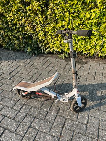 Spacescooter beschikbaar voor biedingen
