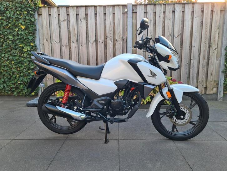 Honda cb125f zgan cbf125m bj. 23-12-2023 motorfiets 1378 km, Motoren, Motoren | Honda, Toermotor, 11 kW of minder, 1 cilinder