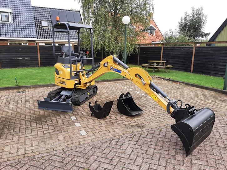 XCMG XE18E minikraan - Incl. bakken en snelwissel, Zakelijke goederen, Machines en Bouw | Kranen en Graafmachines, Graafmachine