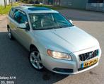 Volvo V70 2.0 2008 Grijs  3750 euro  nieuwe apk, Auto's, Voorwielaandrijving, 145 pk, 4 cilinders, 2500 kg