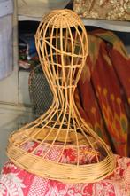 Antieke oude vintage franse buste pasmodel riet gevlochten, Ophalen