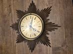 Oude klok vintage, Huis en Inrichting, Woonaccessoires | Klokken, Ophalen, Zo goed als nieuw, Wandklok