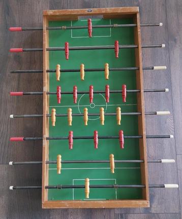 Vintage voetbalspel Homas, hout, oud speelgoed beschikbaar voor biedingen