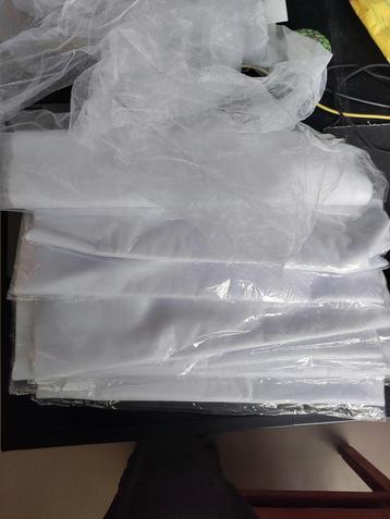 Organza beschikbaar voor biedingen