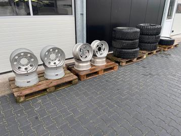 Chevrolet K30 C20 Suburban dodge W200 banden velgen 16.5” beschikbaar voor biedingen