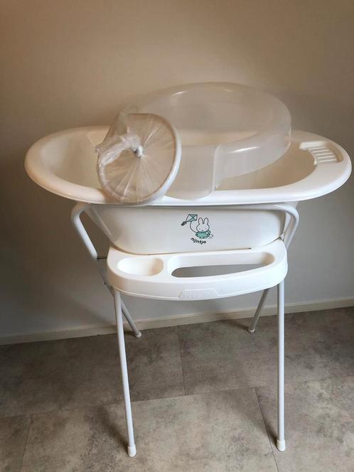 Bébé-jou Nijntje Badje met Standaard, Kinderen en Baby's, Badjes en Verzorging, Gebruikt, Badje, Bébé-jou, Standaard, Ophalen of Verzenden