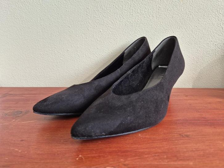 Zwarte pumps van het merk NOVA - maat 41 - zo goed als nieuw, Kleding | Dames, Schoenen, Zo goed als nieuw, Pumps, Zwart, Ophalen of Verzenden
