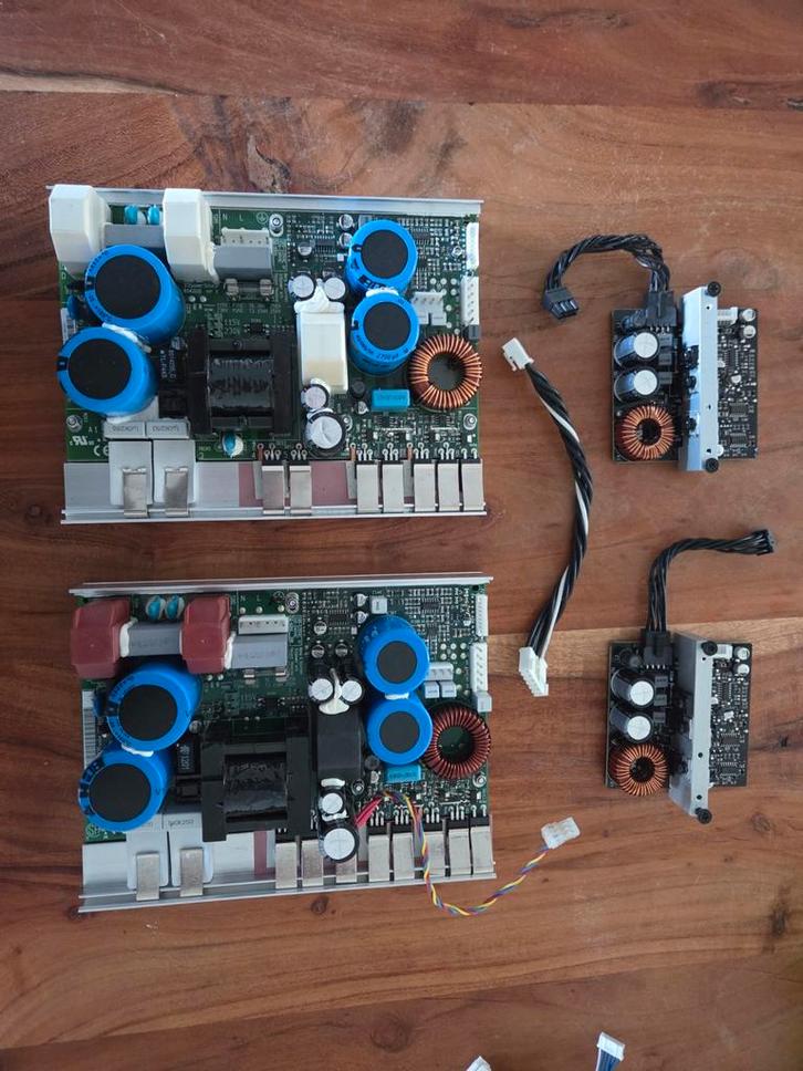 2 x Bang & Olufsen ICEPower 500ASP + 500A, Audio, Tv en Foto, Professionele Audio-, Tv- en Video-apparatuur, Zo goed als nieuw