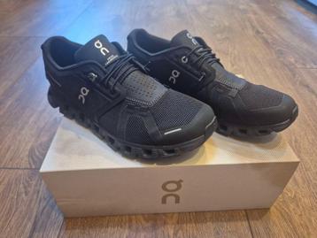 On Cloud 5 sneakers – nieuw in doos, maat EU 42 beschikbaar voor biedingen