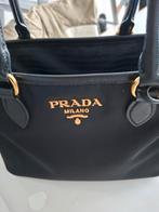 Prada tas nylon met leer, Sieraden, Tassen en Uiterlijk, Tassen | Damestassen, Ophalen of Verzenden, Zo goed als nieuw, Zwart