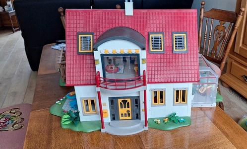 NIEUW GROOT INGERICHT PLAYMOBIL MODERNE VILLA COMPLEET, Diversen, Rommelmarktspullen, Nieuw, Ophalen of Verzenden