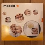Complete Medela borstkolfset, incl. flesjes & originele doos, Ophalen of Verzenden, Zo goed als nieuw, Borstkolf