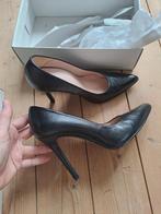 Zwarte leren pumps maat 38/39, Ophalen, Zwart, Schoenen met hoge hakken, Onbekend