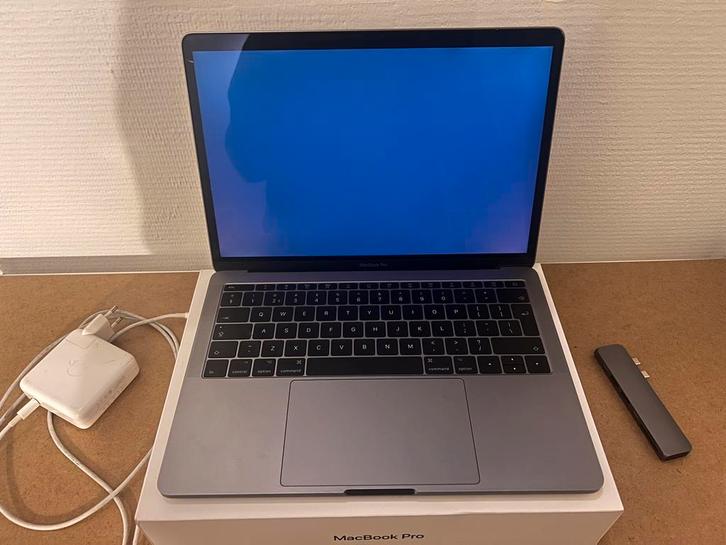 Macbook Pro 2017 13” defect scherm, Computers en Software, Apple Macbooks, Gebruikt, MacBook Pro, 13 inch, 2 tot 3 Ghz, 128 GB of minder