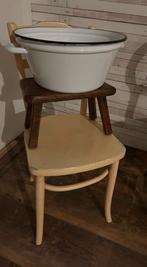 Frans stoeltje, oud melkkrukje en emaille teil, Ophalen of Verzenden