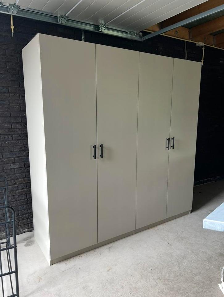 **Mooie en nette grijs/beige Ikea Pax kast**, Huis en Inrichting, Kasten | Roldeurkasten en Archiefkasten, Zo goed als nieuw, 200 cm of meer