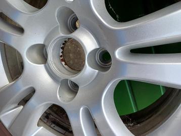 Reserve Band Opel corsa beschikbaar voor biedingen