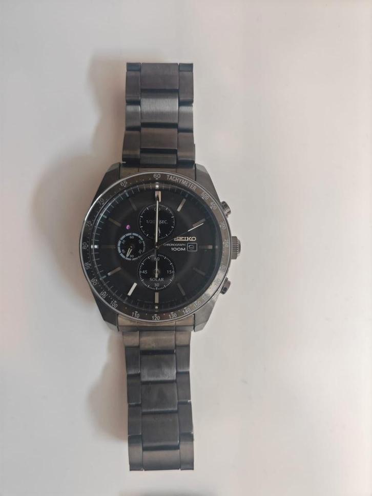 Seiko SSC721 Solar Chronograph 43.2mm 100m Tachymeter (V176), Sieraden, Tassen en Uiterlijk, Horloges | Heren, Zo goed als nieuw