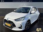 Toyota Yaris 1.5 Hybrid Dynamic Nieuw geleverd, 1e eigenaar, Auto's, Toyota, Gebruikt, Euro 6, Wit, Bedrijf