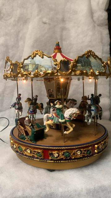 Mr. Christmas Gold Label The Carousel beschikbaar voor biedingen