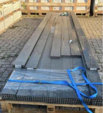 UITVERKOOPvlonderplank composiet 2.3 x 13.8cm 500/400/300cm! beschikbaar voor biedingen